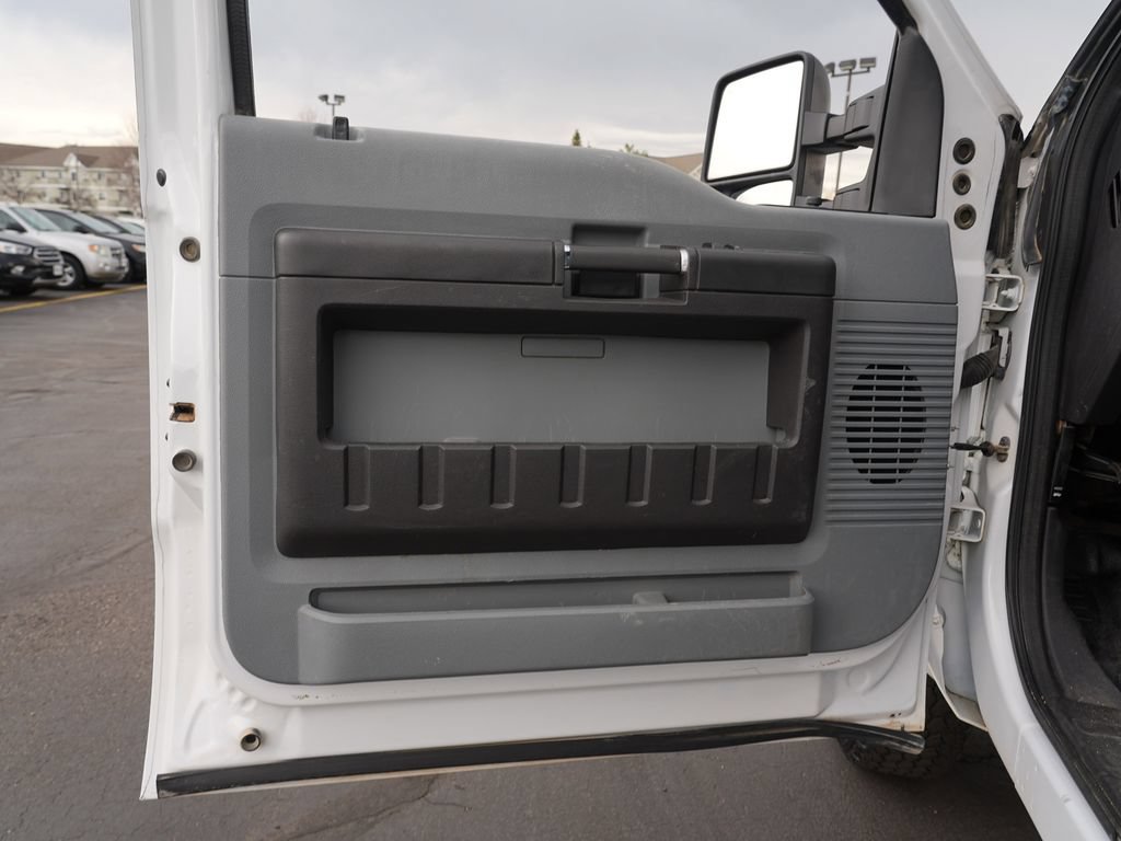 Used 2015 Ford F250 XL w/ Power Equipment Group AWD/4WD image 14