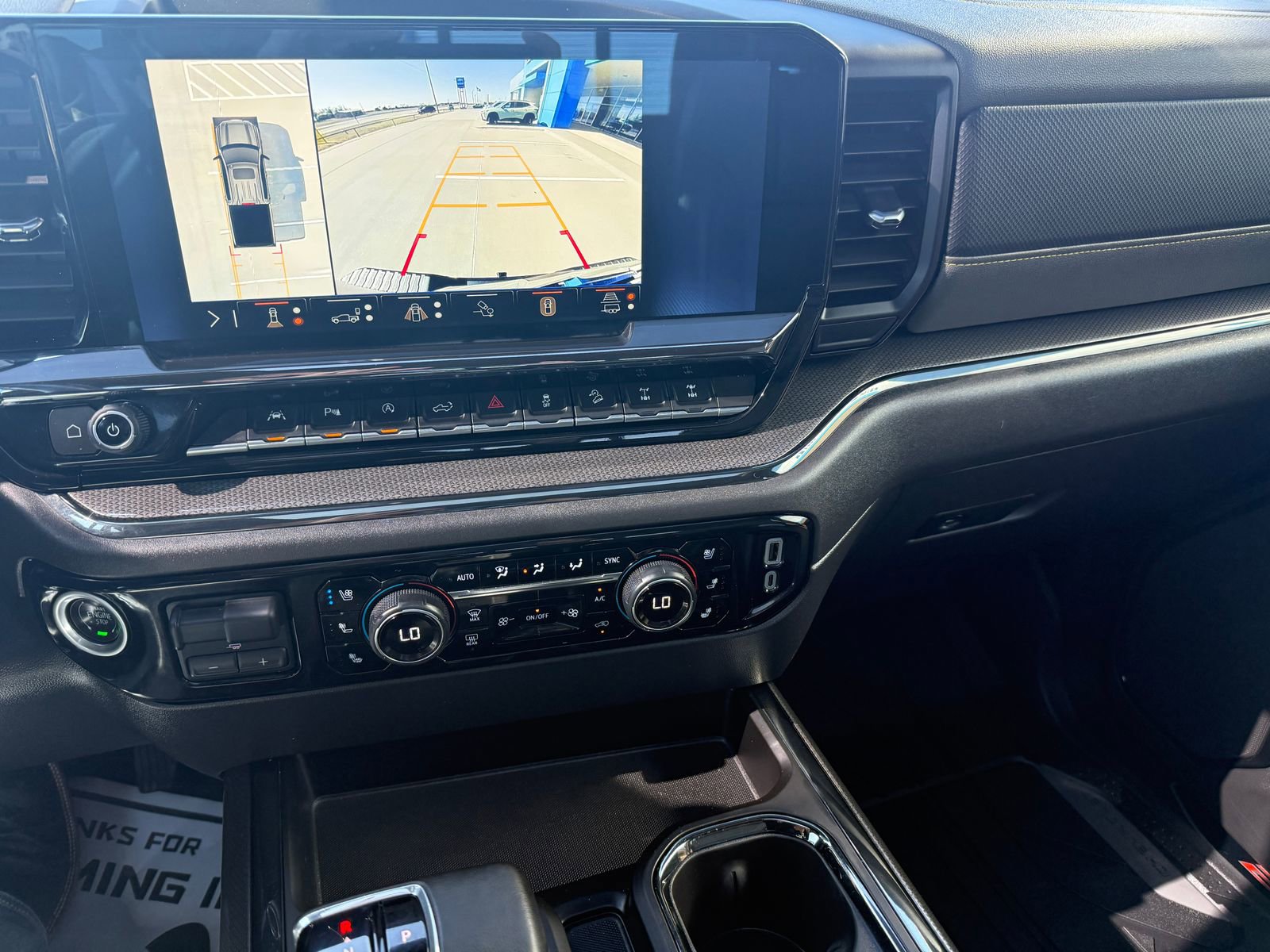 Used 2024 Chevrolet Silverado 1500 ZR2 w/ Technology Package image 9