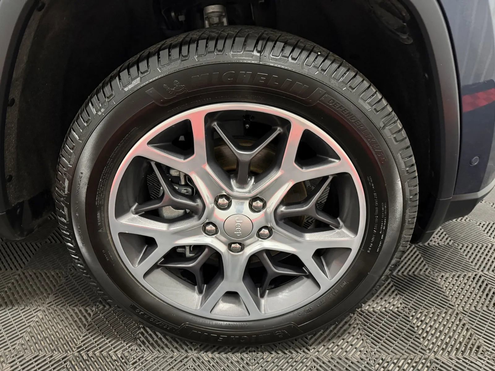 Used 2020 Jeep Grand Cherokee Limited w/ Luxury Group II image 21