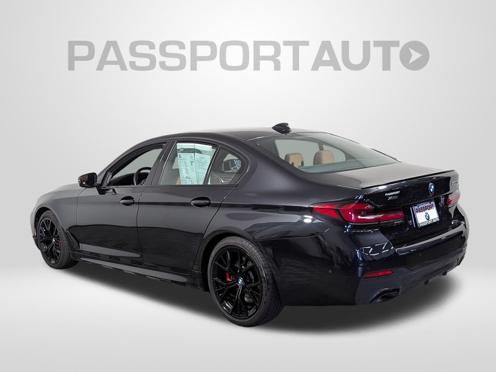 Certified 2023 BMW 530i xDrive w/ M Sport Package AWD/4WD image 3