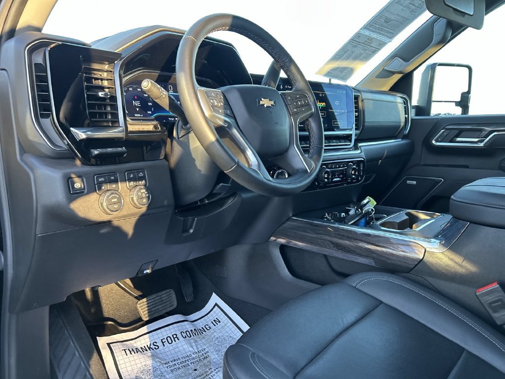 Certified 2025 Chevrolet Silverado 2500 LTZ w/ LTZ Premium Package AWD/4WD image 14