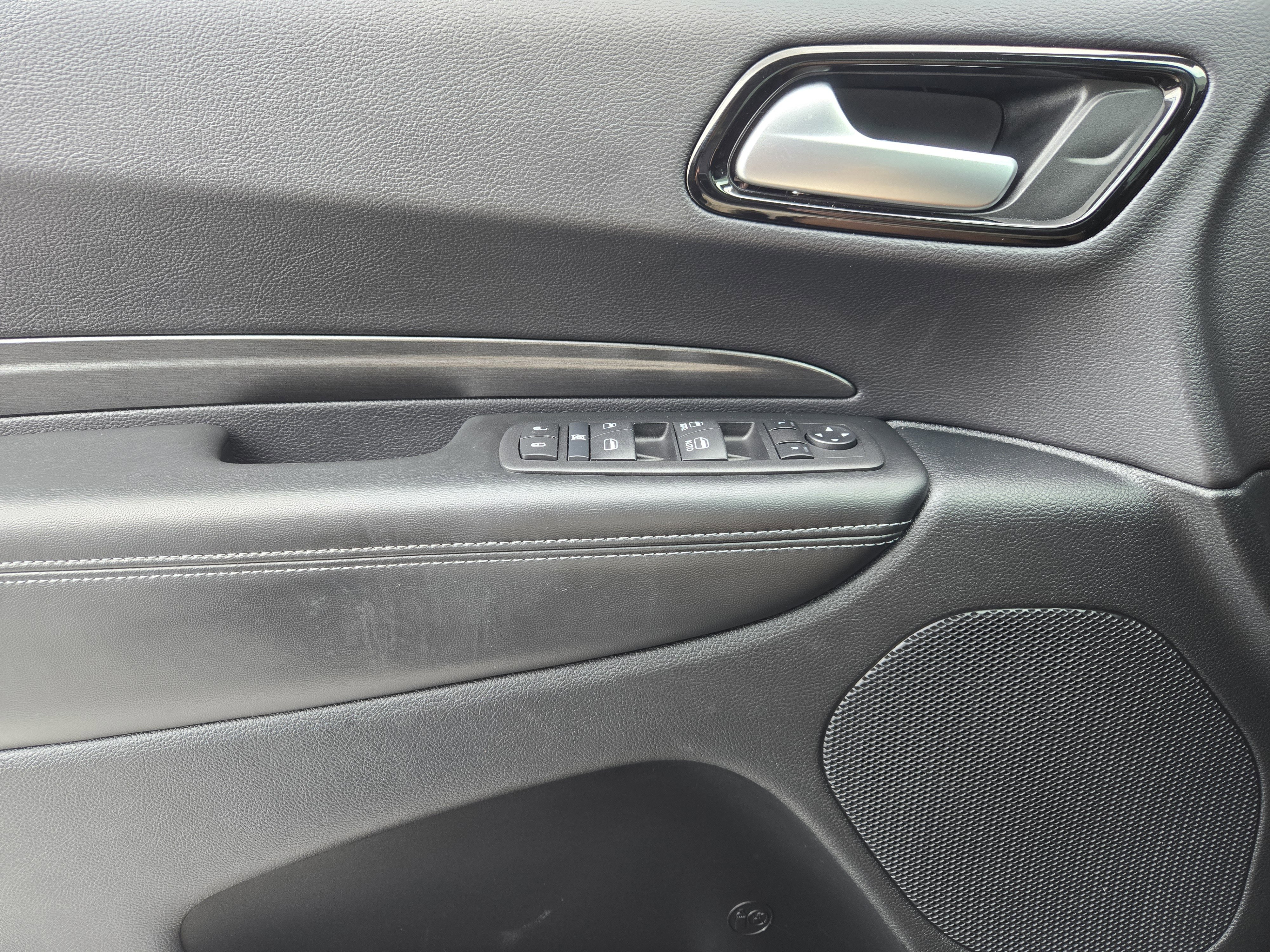 Used 2024 Dodge Durango SXT w/ SXT Blacktop Group image 25