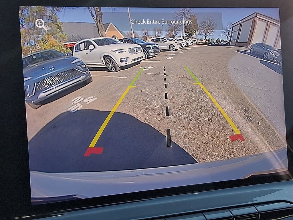 Used 2024 Jeep Compass Latitude image 17