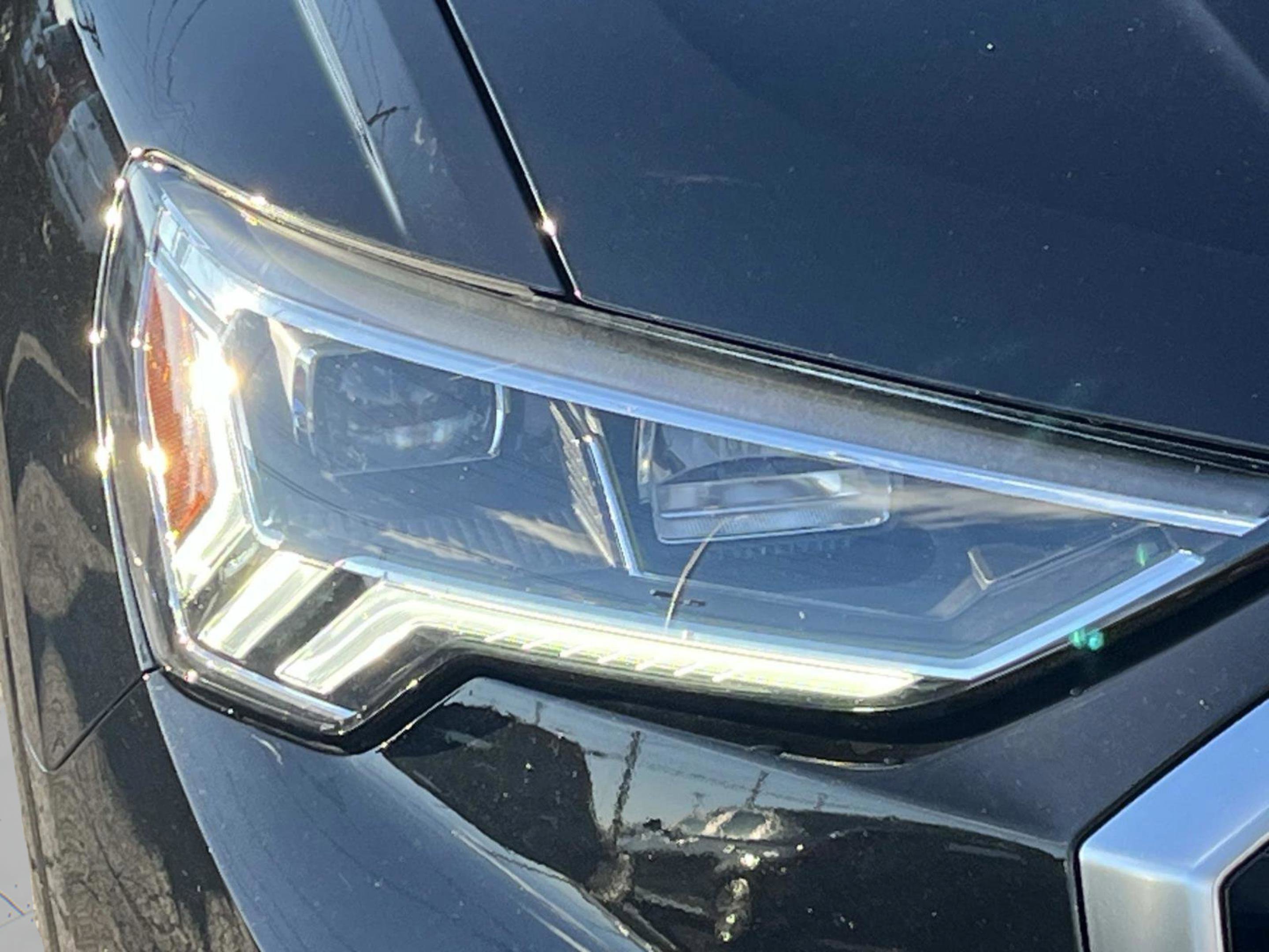 Used 2025 Audi Q3 2.0T Premium image 9