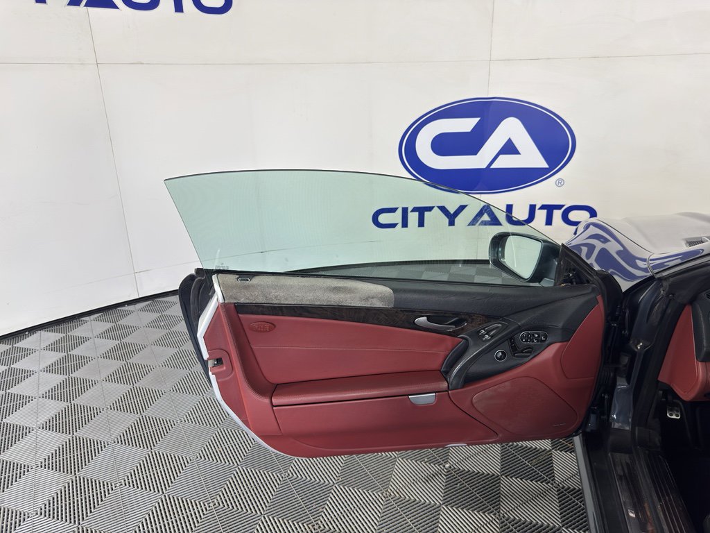 Used 2011 Mercedes-Benz SL 550 image 14
