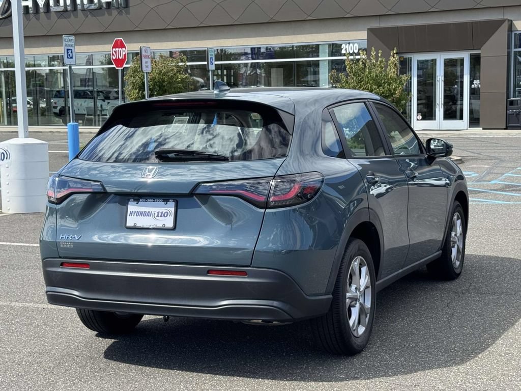 Used 2024 Honda HR-V LX image 8