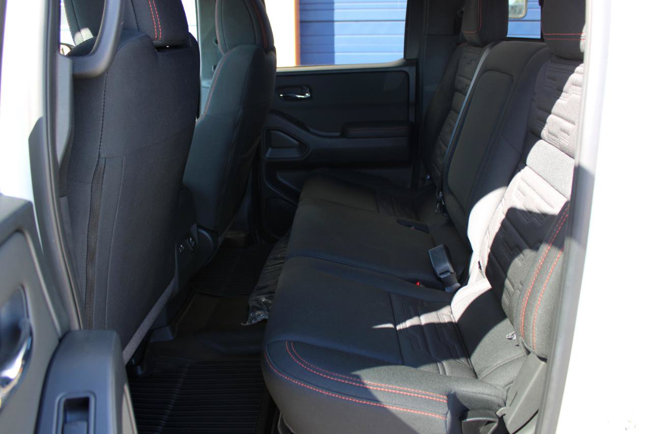 Used 2024 Nissan Frontier PRO-4X w/ Pro Convenience Package AWD/4WD image 39