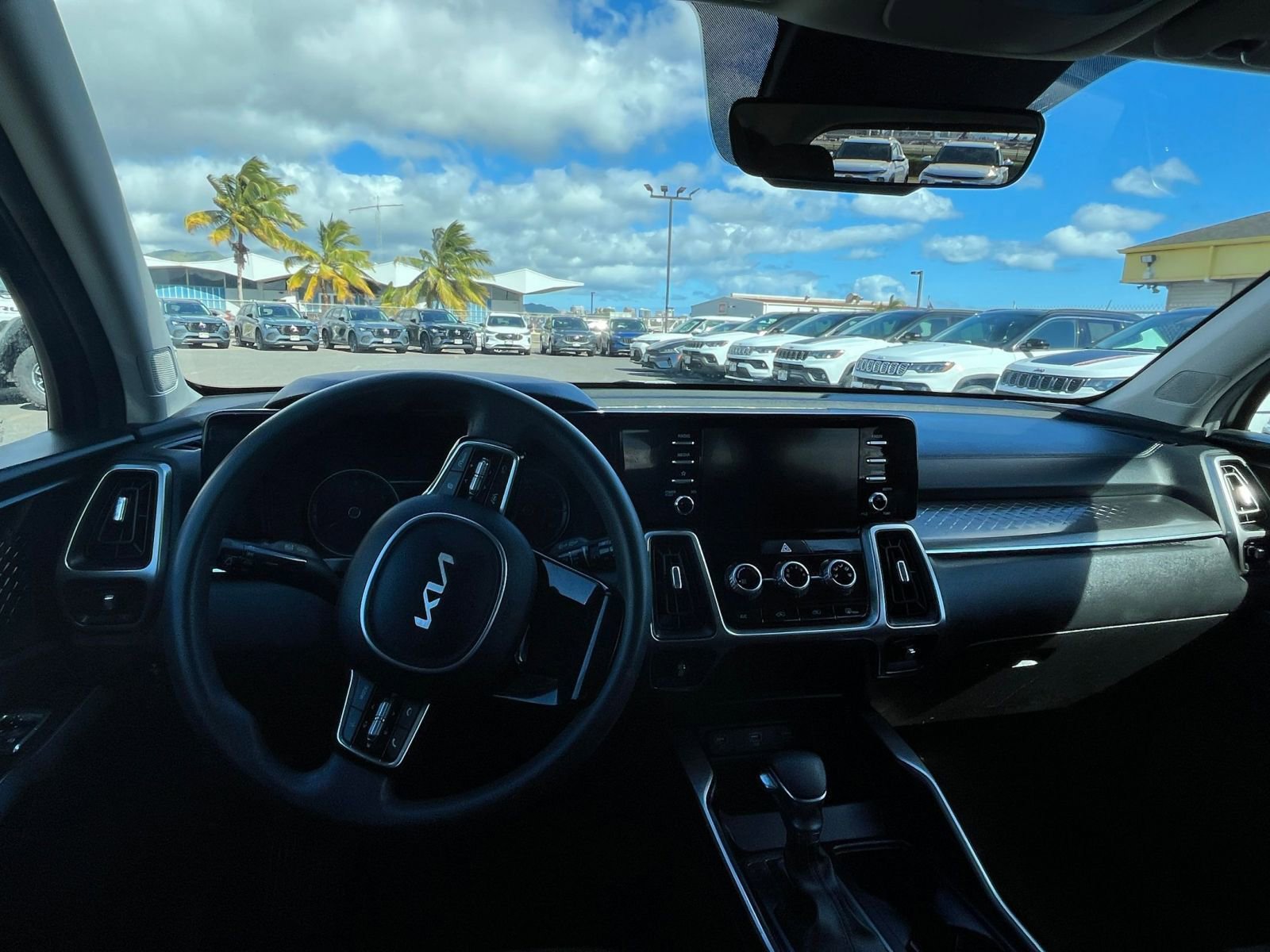 Used 2023 Kia Sorento LX image 34