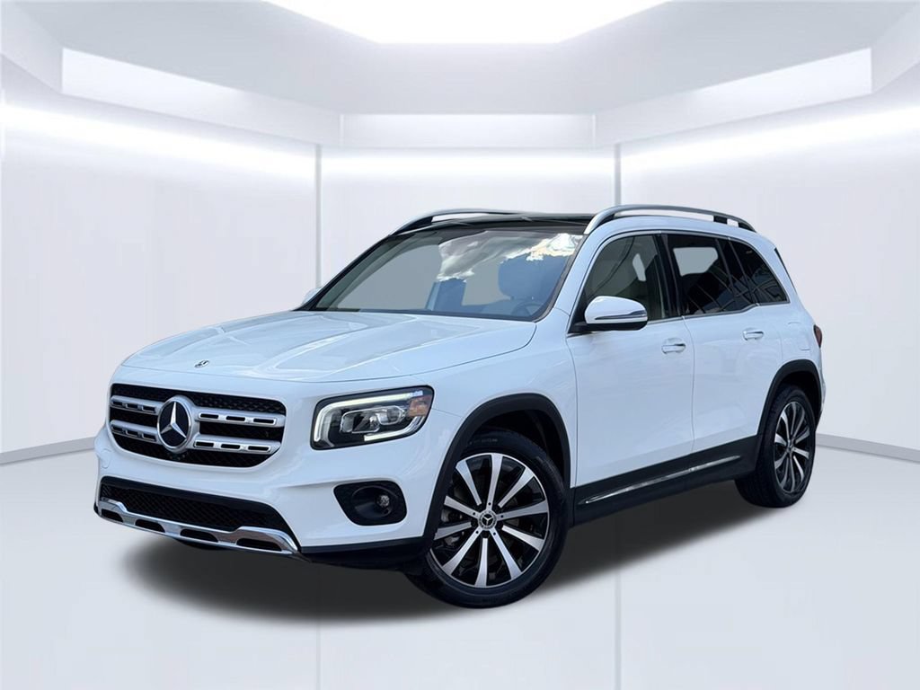 Used 2022 Mercedes-Benz GLB 250 4MATIC image 1