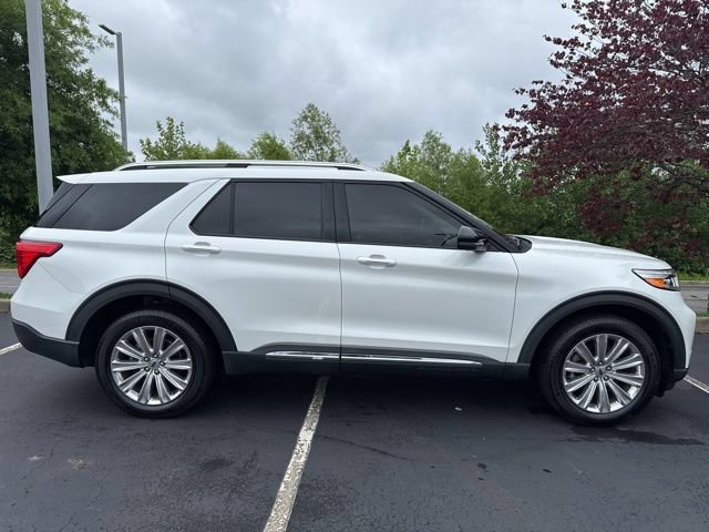 Used 2022 Ford Explorer Limited w/ Equipment Group 301A AWD/4WD image 9