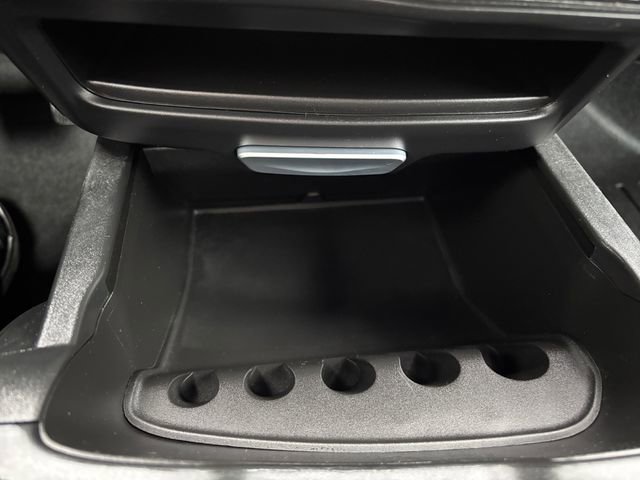 Used 2024 Chrysler Pacifica Touring image 23