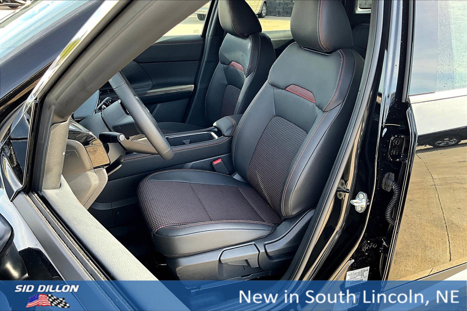 New 2025 Nissan Kicks SR image 9