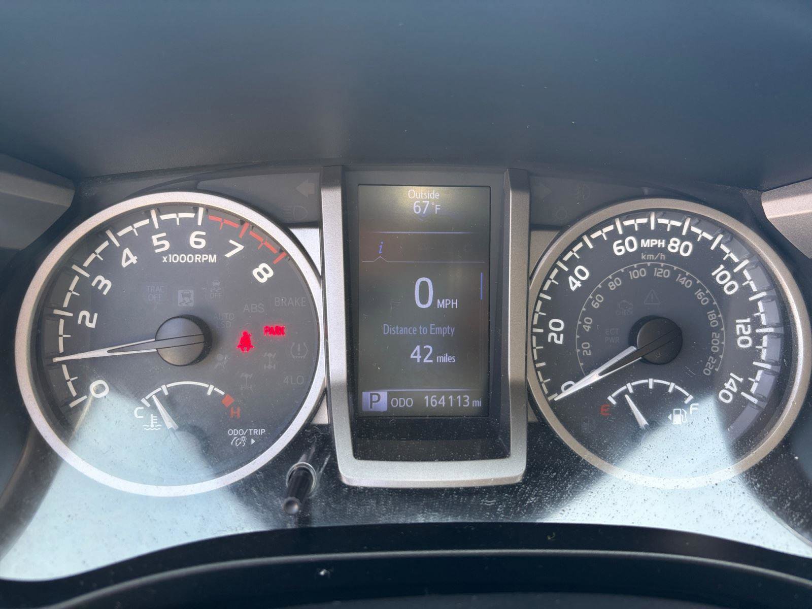 Used 2017 Toyota Tacoma SR5 w/ Tow Package AWD/4WD image 11