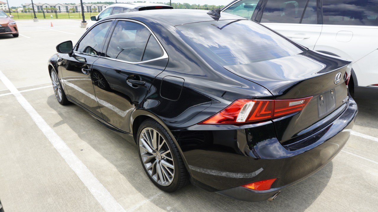 Used 2014 Lexus IS 250 w/ Navigation Package RWD image 7