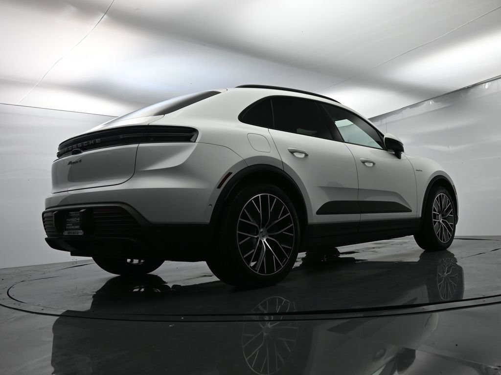 Certified 2024 Porsche Macan 4 Electric image 50