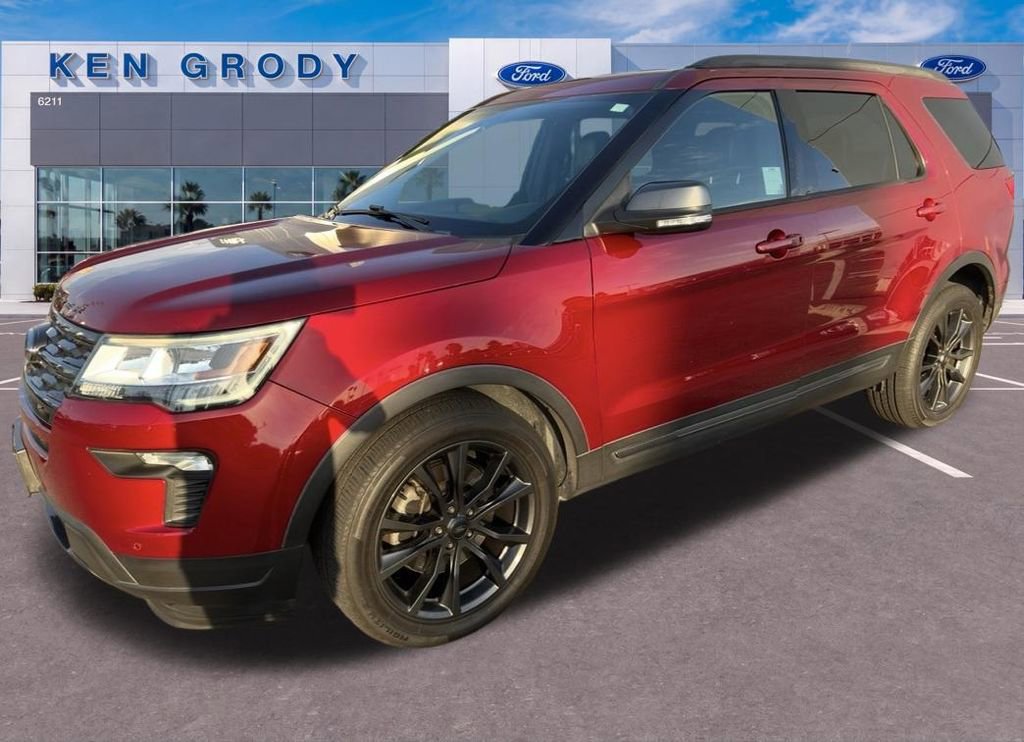 Used 2019 Ford Explorer XLT w/ Equipment Group 202A FWD image 4