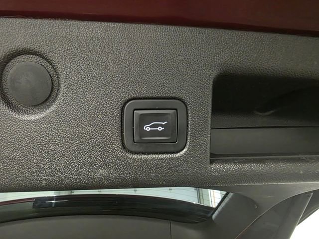 Used 2018 Chevrolet Equinox LT image 8