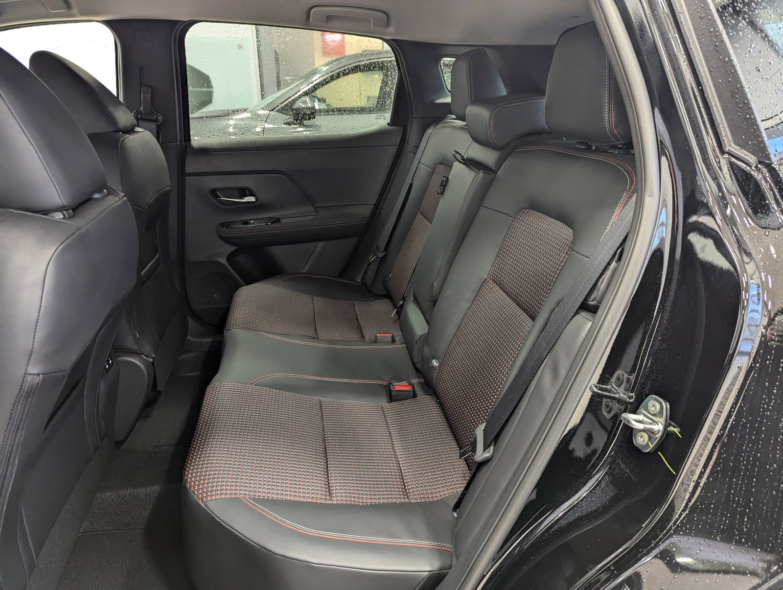 New 2025 Nissan Kicks SR image 10