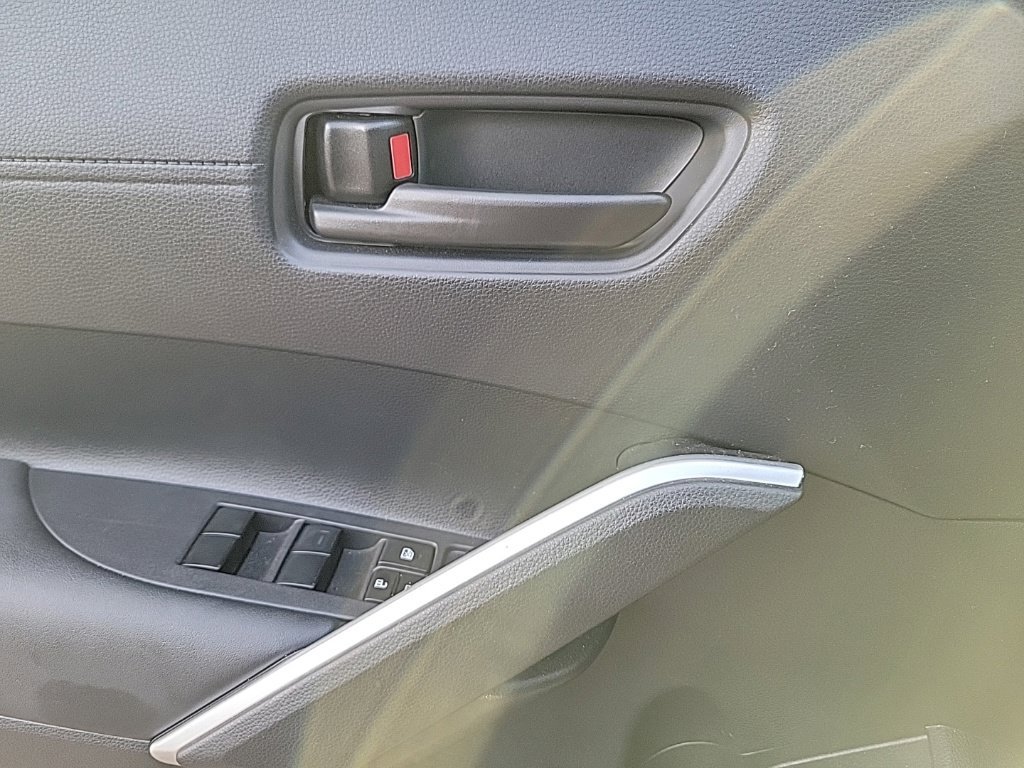 Used 2024 Toyota Corolla Cross AWD Hybrid image 12