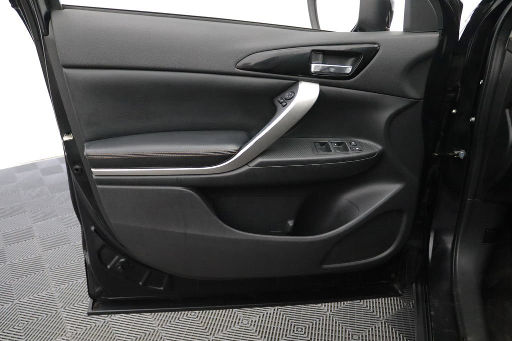 Used 2019 Mitsubishi Eclipse Cross SEL AWD/4WD image 15