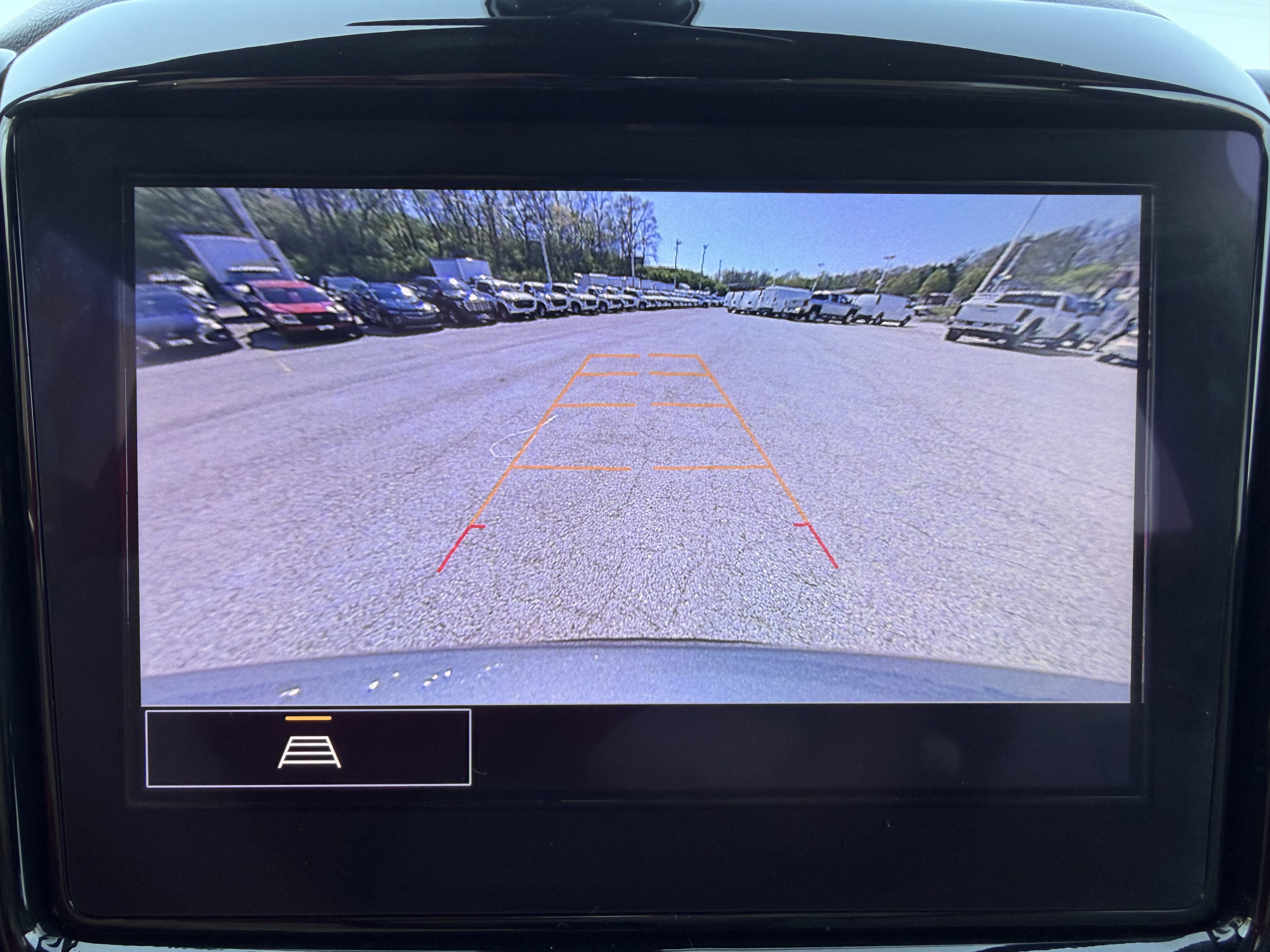 Used 2023 Chevrolet Traverse LT image 17