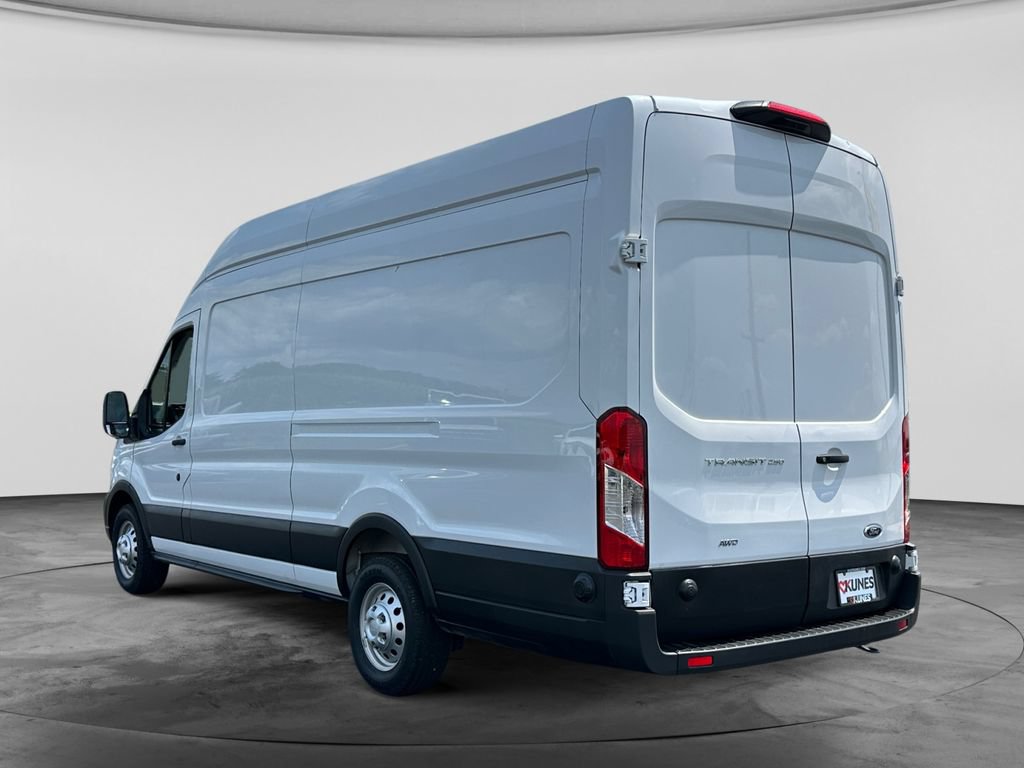 Used 2025 Ford Transit 250 148 High Roof Extended AWD w/ Load Area Protection Package image 7