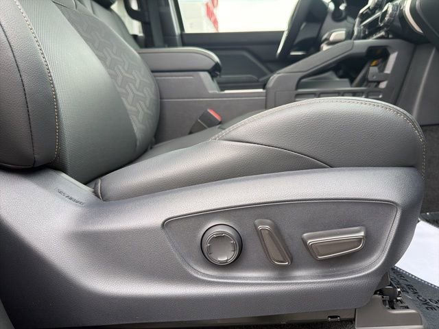 Used 2025 Toyota Tacoma Limited image 36