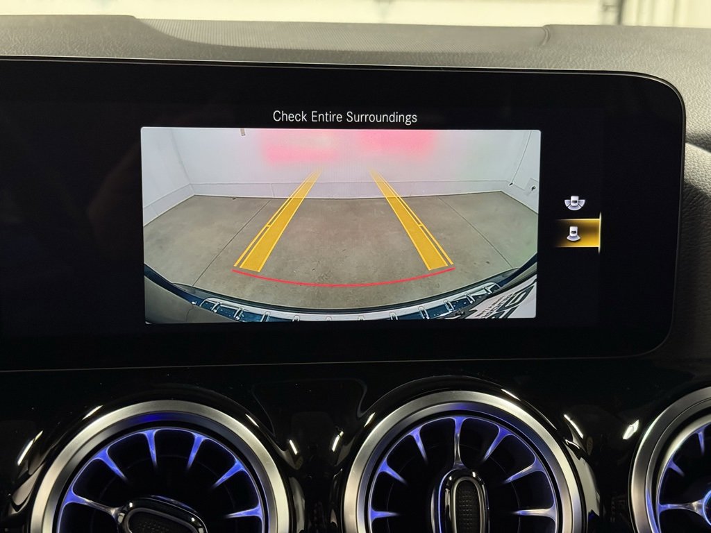 Used 2023 Mercedes-Benz GLA 250 4MATIC image 16