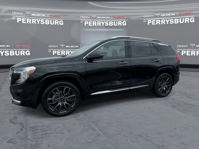 Used 2023 GMC Terrain Denali w/ Black Diamond Edition AWD/4WD image 4