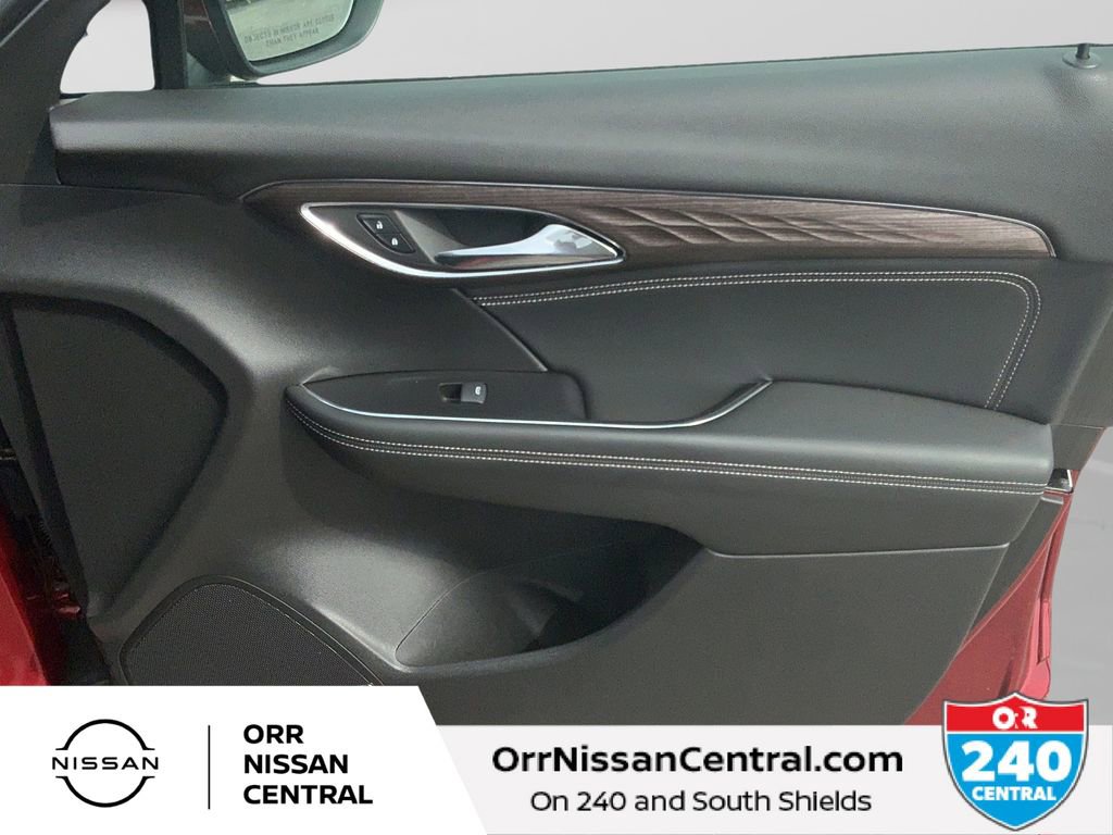 Used 2023 Buick Envision Avenir image 10