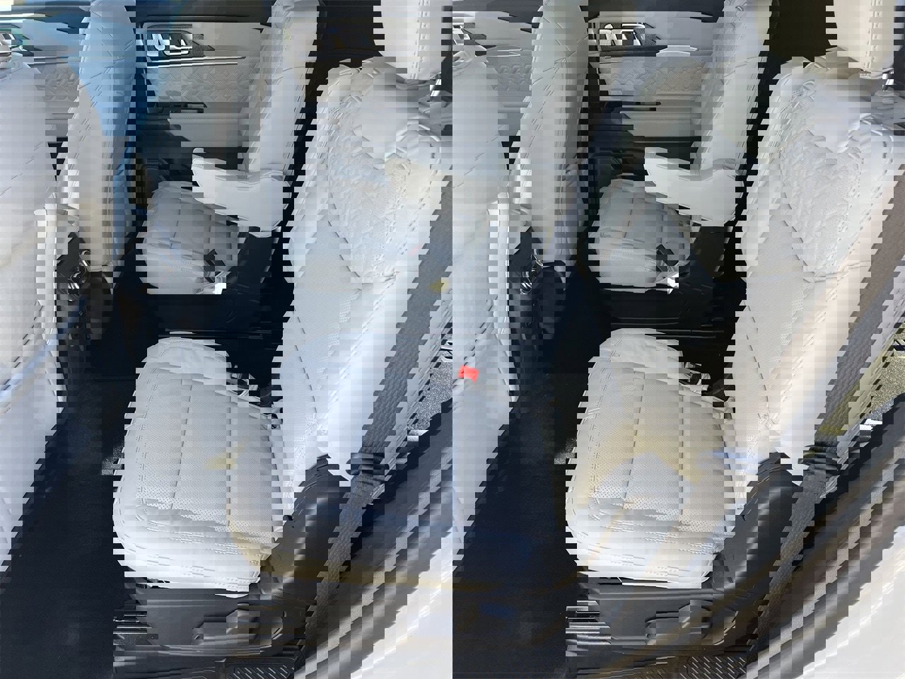 New 2026 Ford Explorer Platinum w/ LUX Leather Package image 21