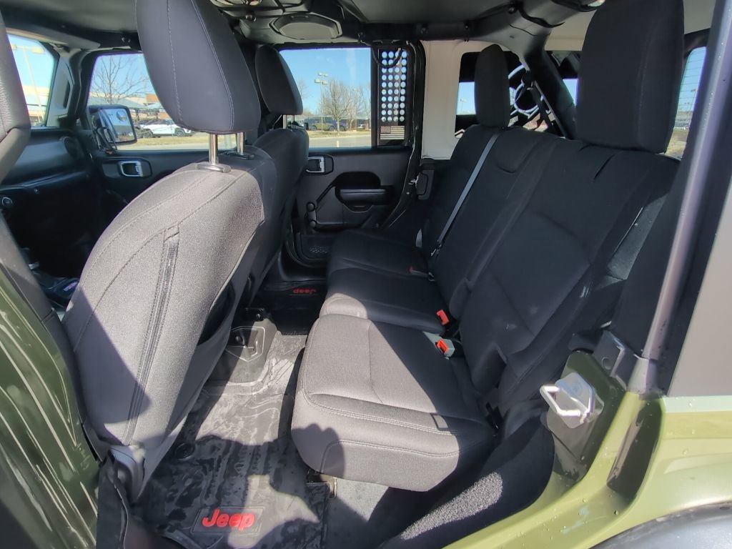 Used 2022 Jeep Wrangler Unlimited Sport image 29