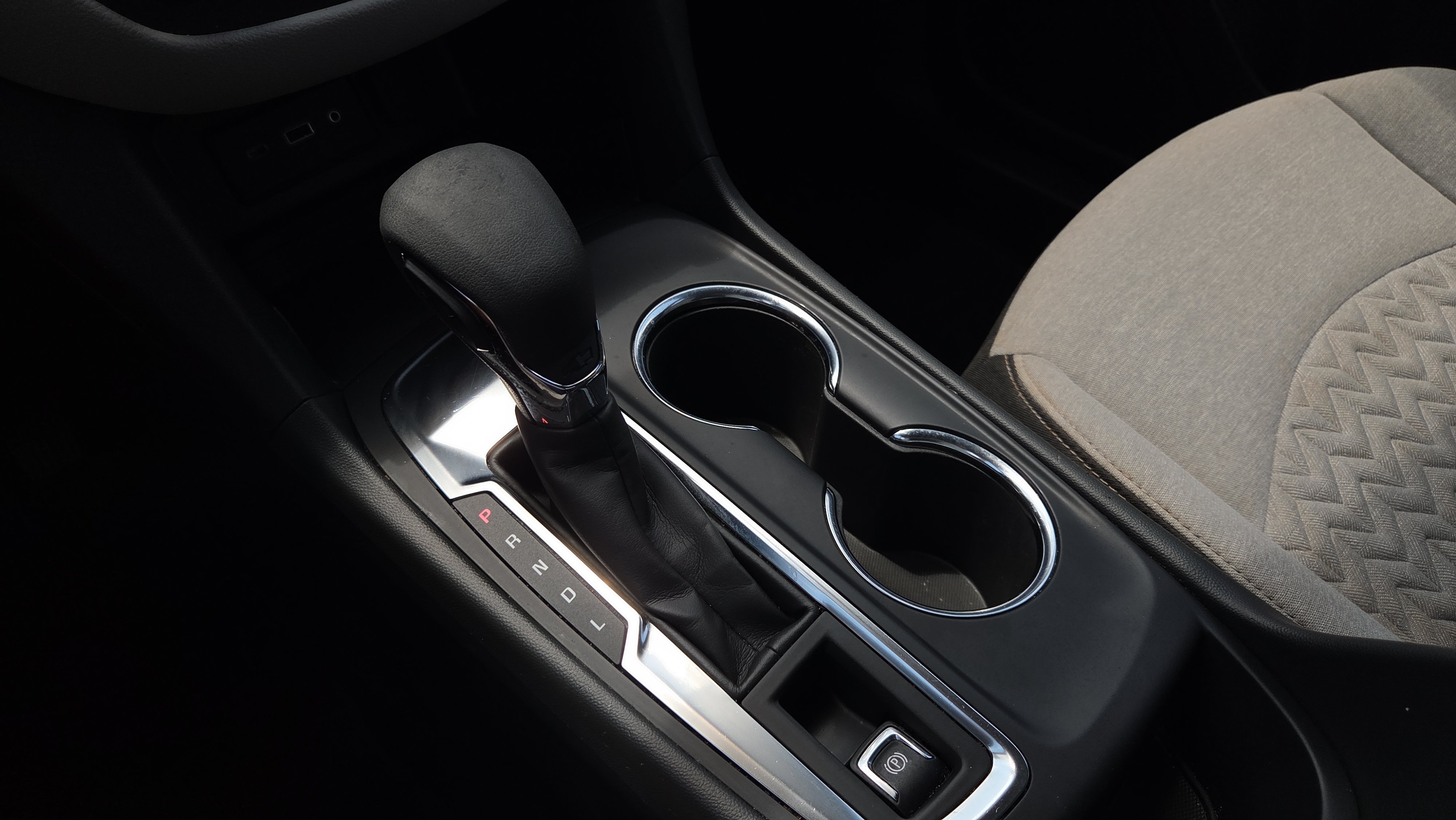 Used 2023 Chevrolet Equinox LS w/ Sport Edition FWD image 24