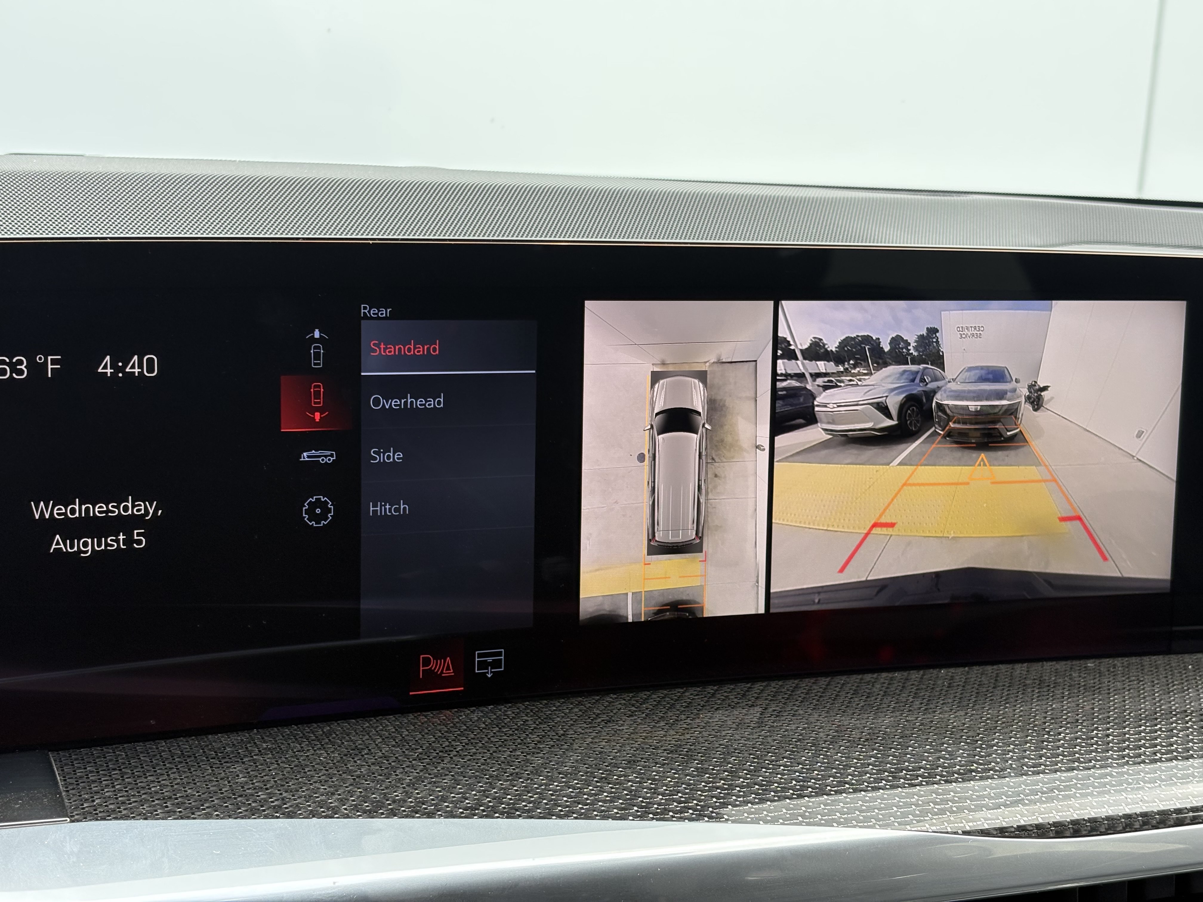 Used 2025 Cadillac Escalade ESV V AWD/4WD image 26