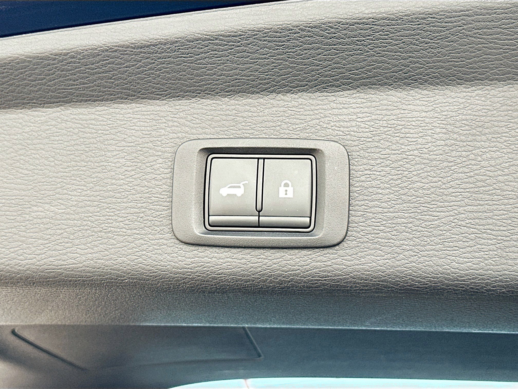 Used 2024 Mitsubishi Outlander SE image 29