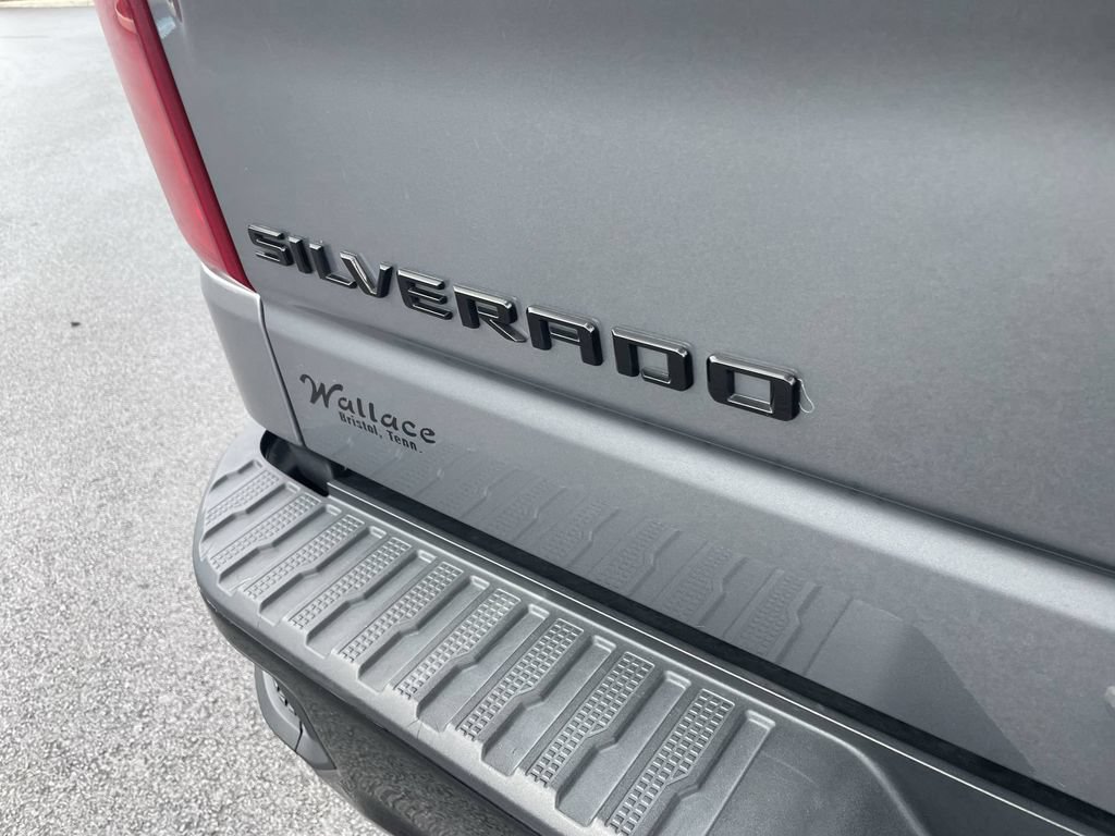 Used 2019 Chevrolet Silverado 1500 Custom Trail Boss w/ Custom Convenience Package AWD/4WD image 7