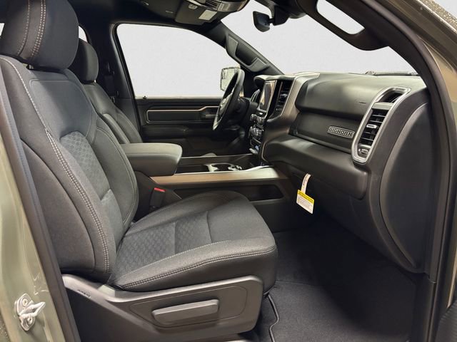 New 2026 RAM 1500 4x4 Crew Cab image 16
