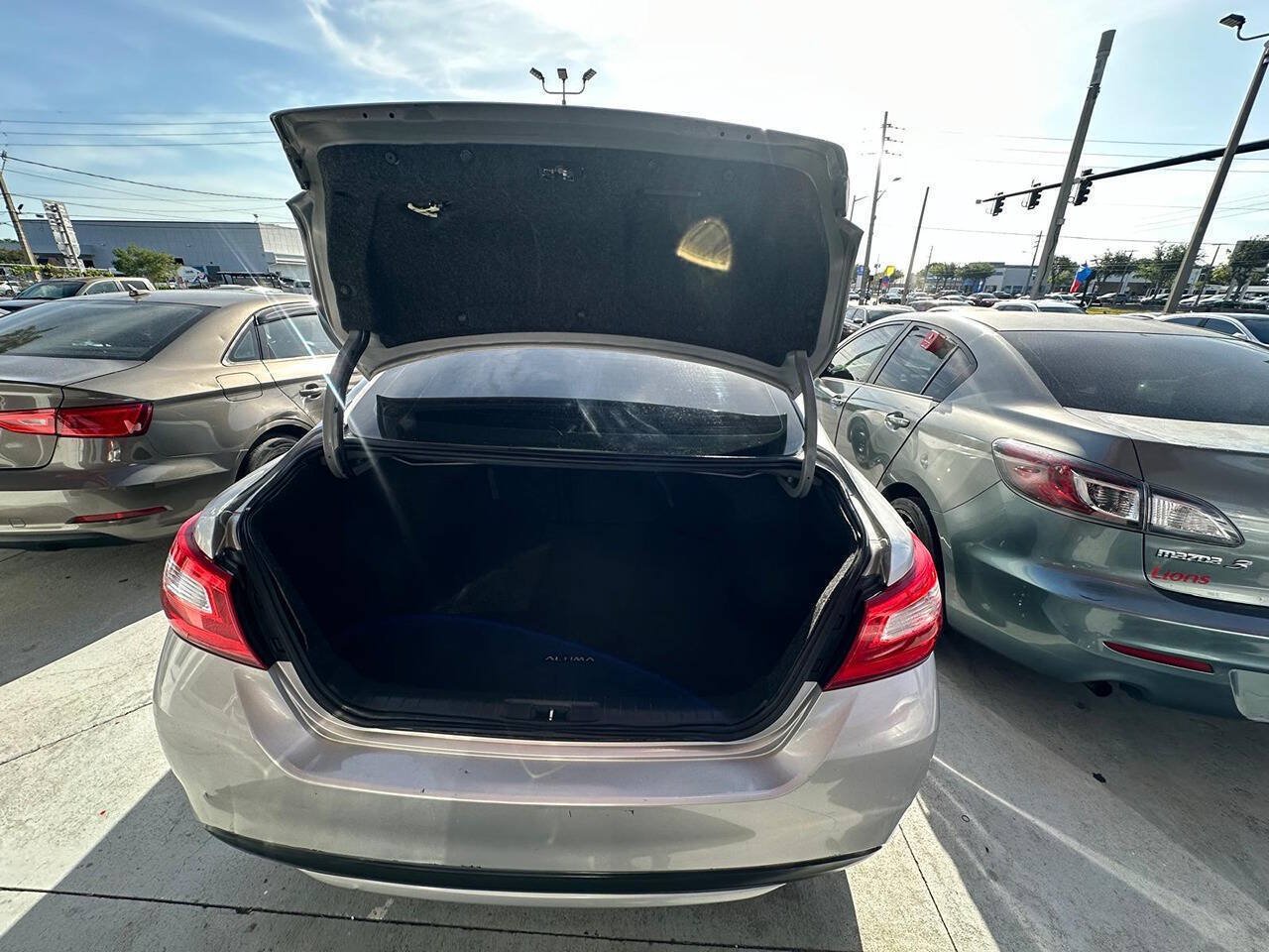 Used 2017 Nissan Altima 2.5 S w/ Power Driver Seat Package FWD image 21