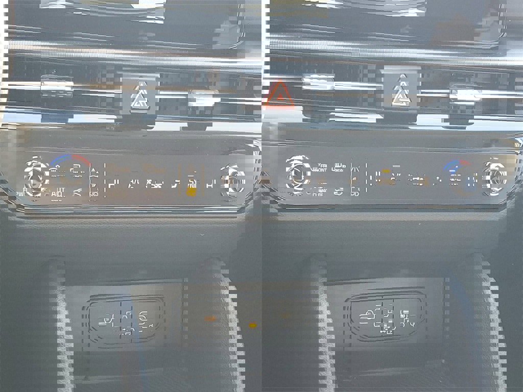 New 2026 Kia Sportage EX image 17