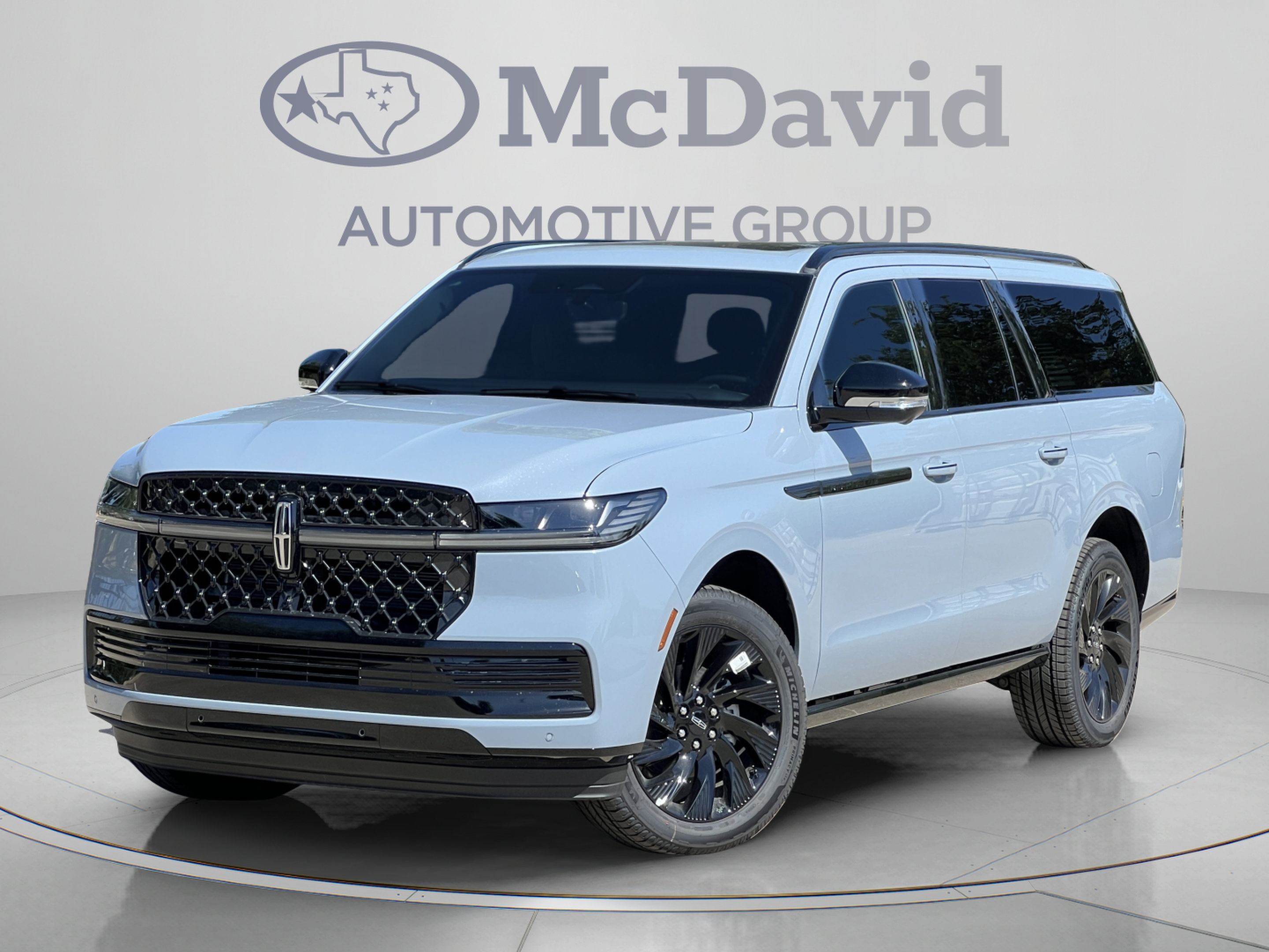 New 2027 Lincoln Navigator L Reserve w/ Jet Appearance Package AWD/4WD image 1