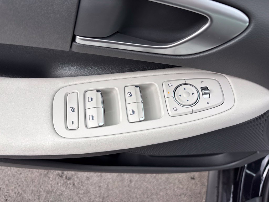 New 2026 Hyundai Sonata SE FWD image 17