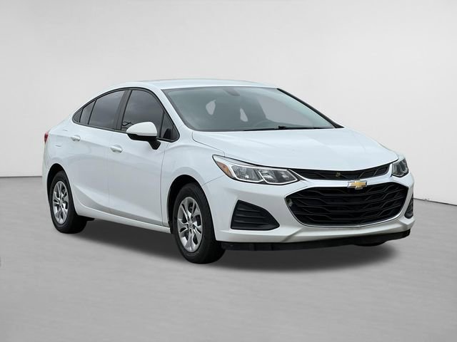 Used 2019 Chevrolet Cruze LS FWD image 1