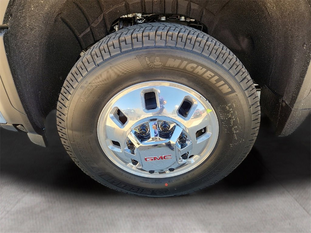 New 2026 GMC Sierra 3500 SLE image 10