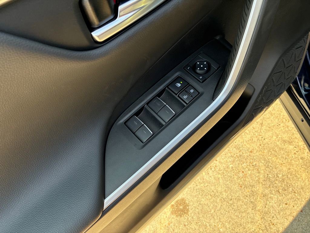 New 2025 Toyota RAV4 Limited image 13