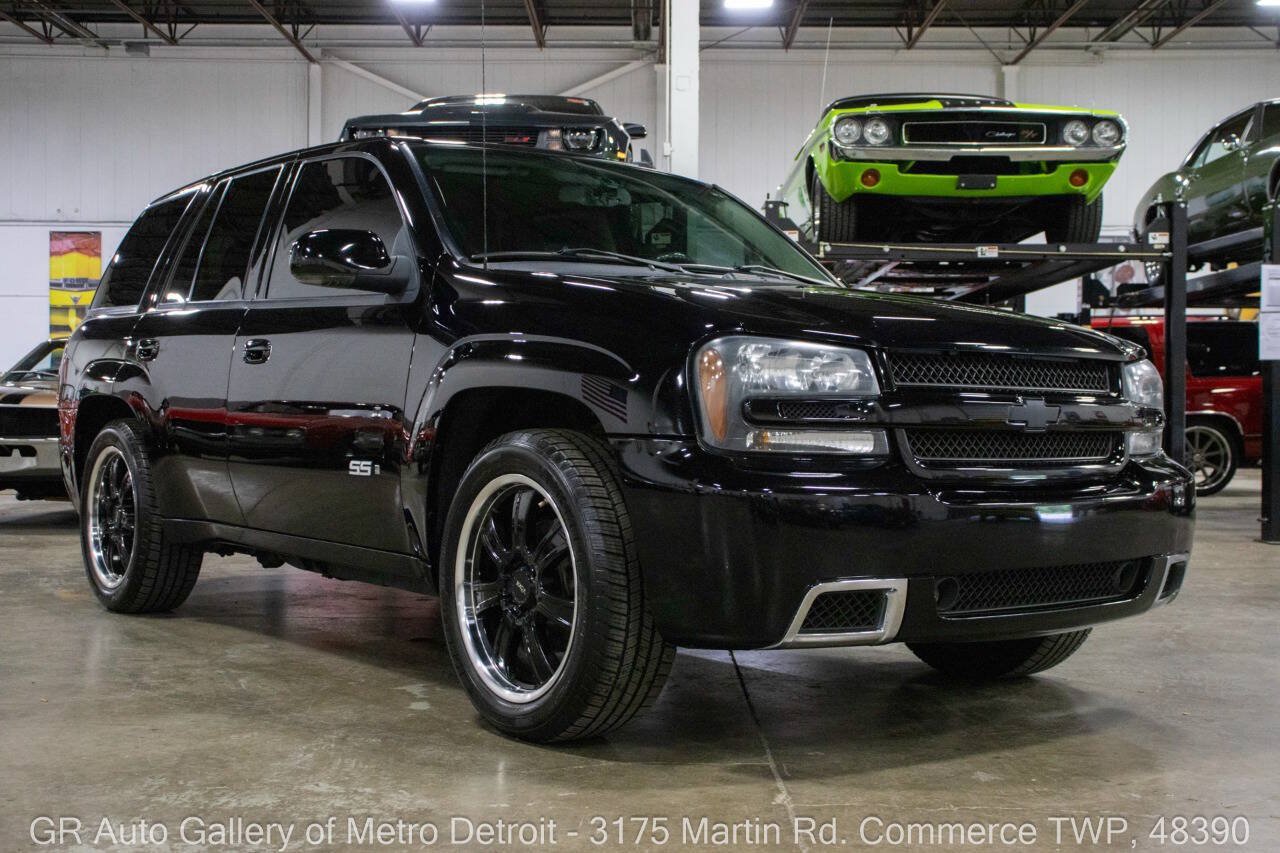 Used 2008 Chevrolet TrailBlazer SS w/ Sun And 6-Disc Cd Package AWD/4WD image 10