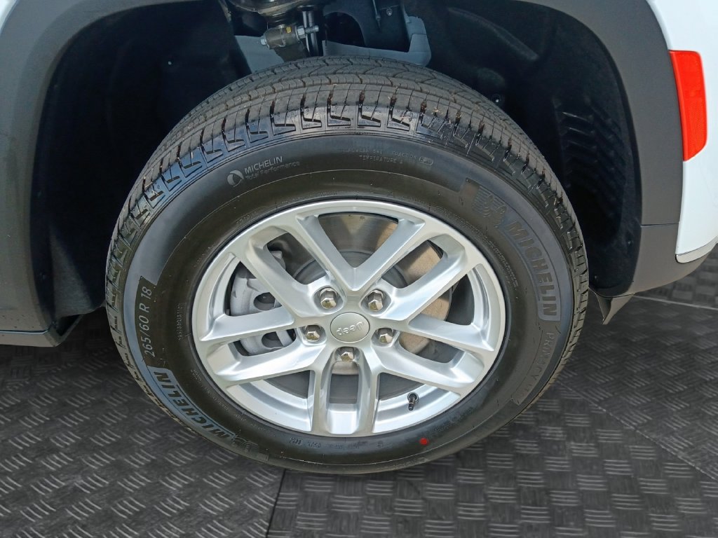 New 2026 Jeep Grand Cherokee L Laredo RWD image 23