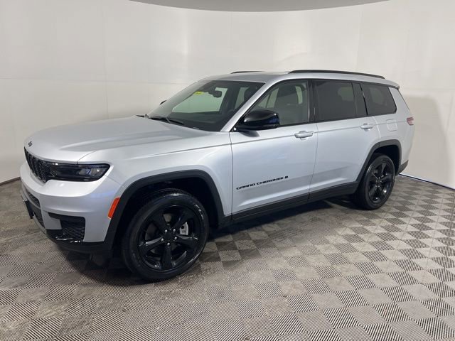 Certified 2023 Jeep Grand Cherokee L Laredo image 4
