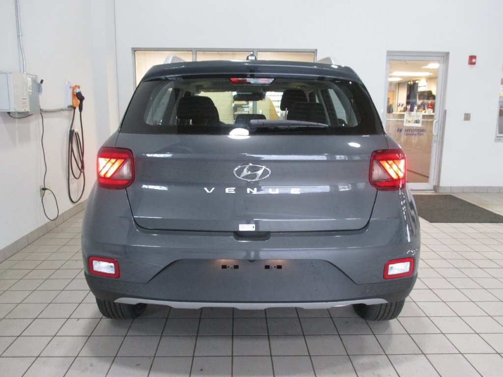New 2026 Hyundai Venue SEL FWD image 13