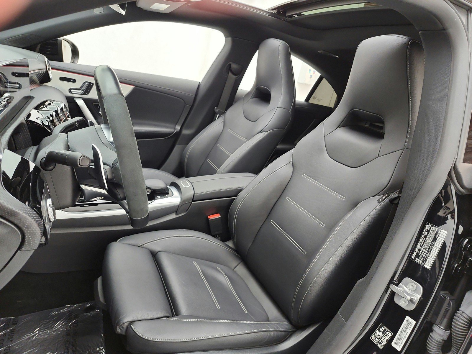 Certified 2023 Mercedes-Benz CLA 35 AMG 4MATIC image 10