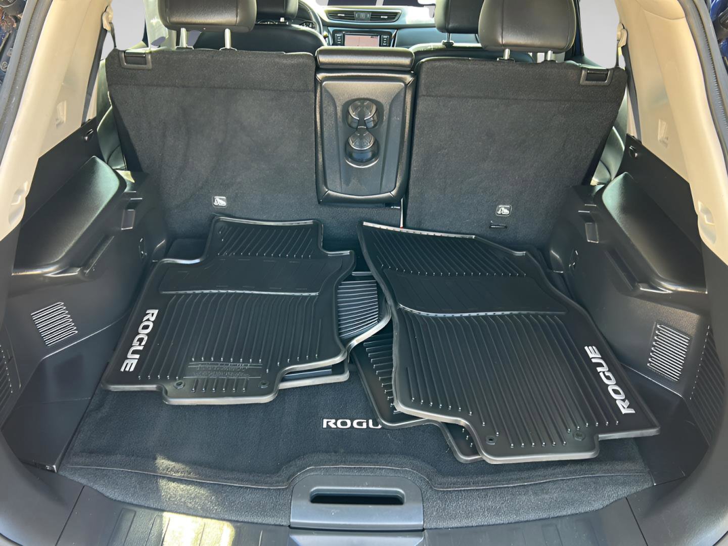 Used 2020 Nissan Rogue SL w/ Premium Package AWD/4WD image 28